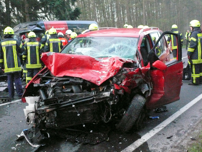 20140402_VerkehrsunfallBergweg_004.jpg