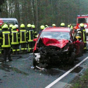 Zwei Verletzte nach Frontalzusammenstoß auf dem Bergweg