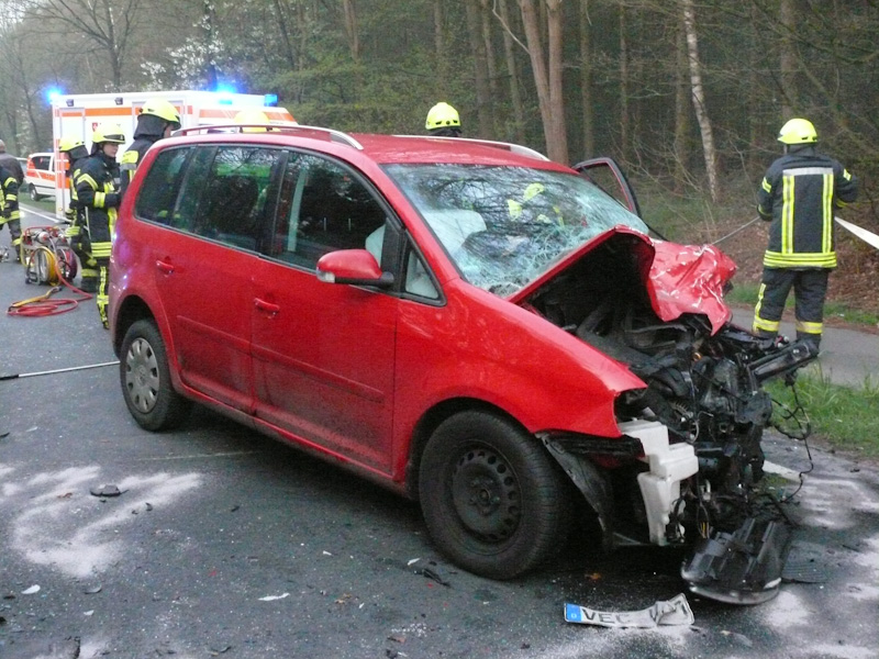 20140402_VerkehrsunfallBergweg_009.jpg