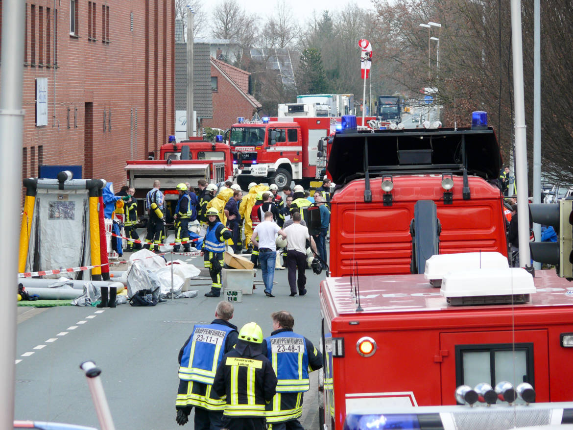 20150309_Gefahrgutunfall_Brand_018.jpg