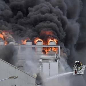 Großbrand von Schlachtereibetrieb Wiesenhof