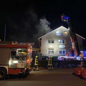 Nächtlicher Wohnungsbrand