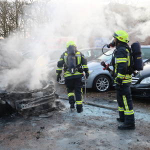 Pkw-Brand bei Autohändler