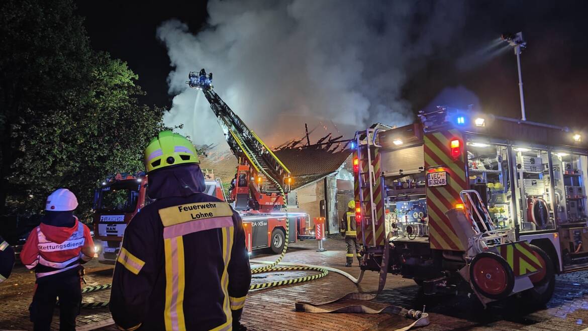 Brand eines Stallgebäudes mit Wohnhausanbau