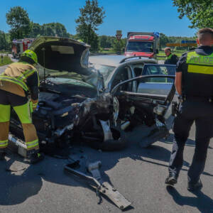 Verkehrsunfall mit eingeklemmten Personen